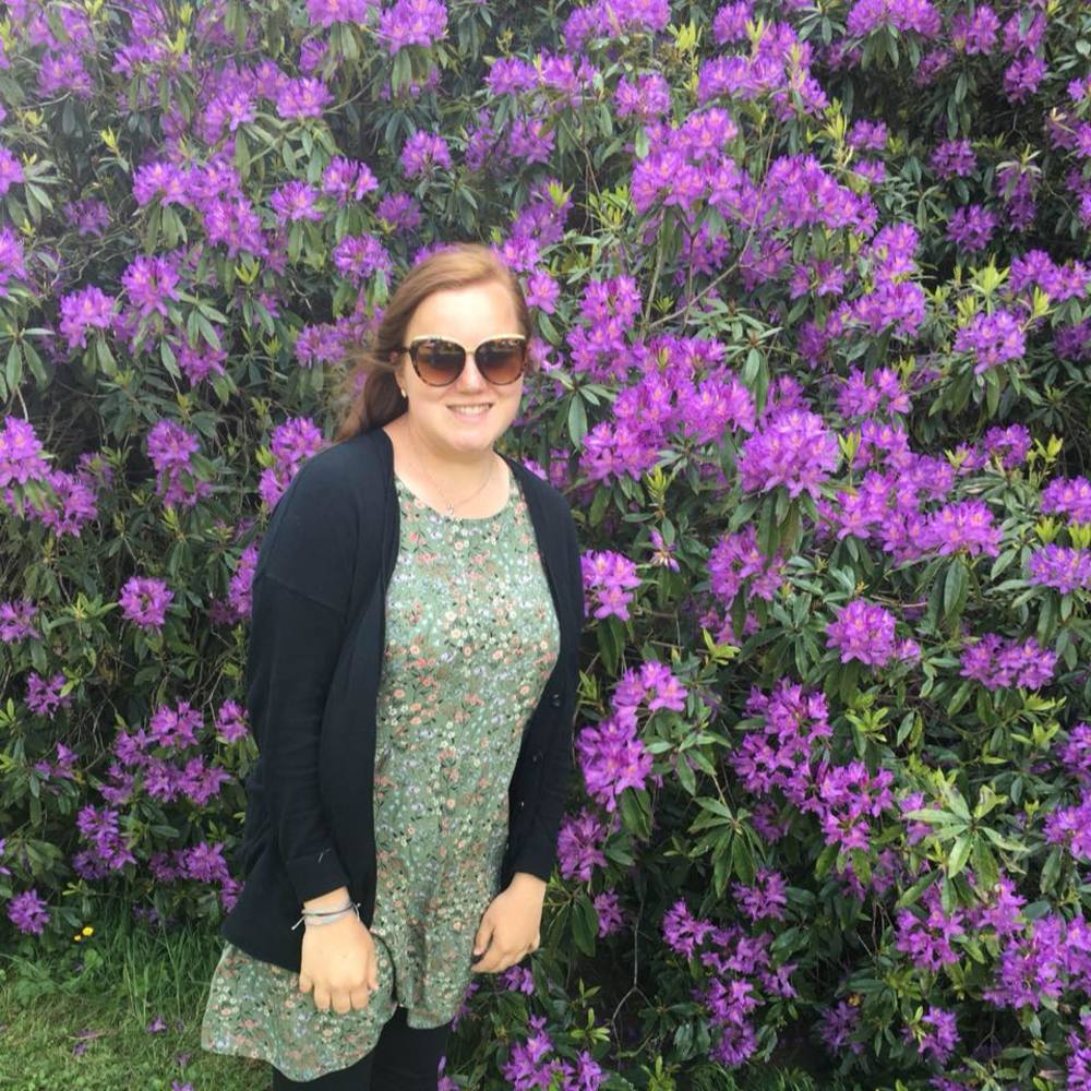 Meet your Posher, Becca